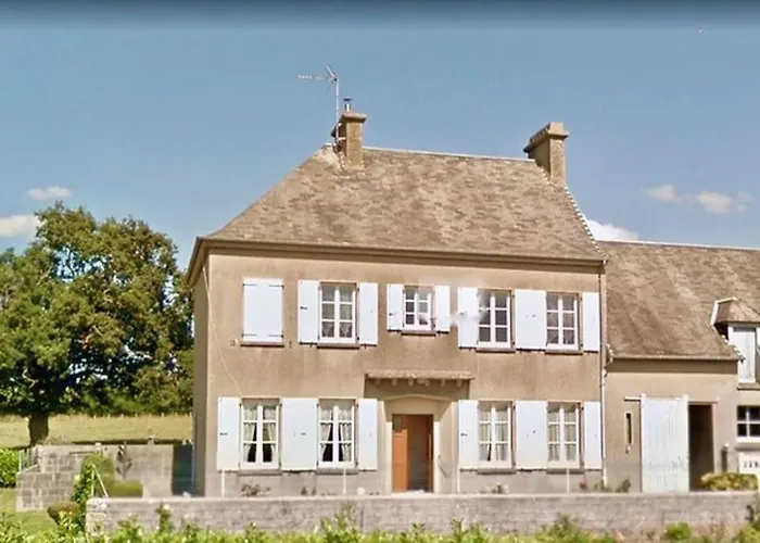 Gite Spacieux Et Chaleureux