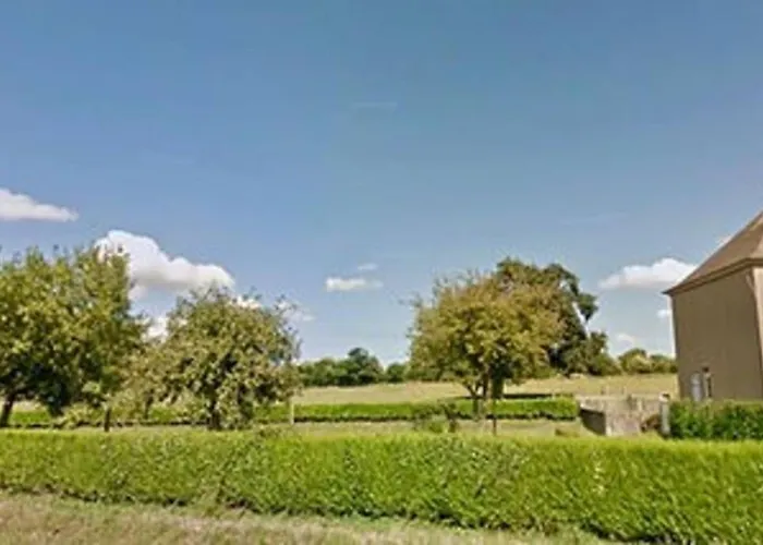 Gite Spacieux Et Chaleureux